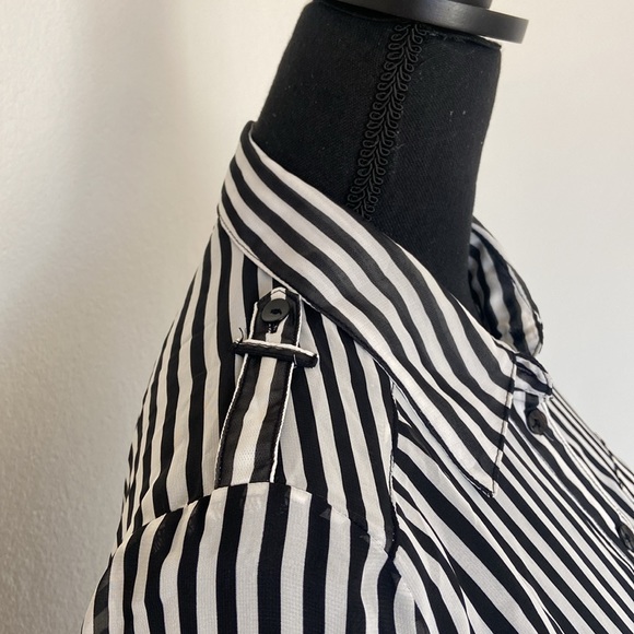 Striped shirt NWOT - Picture 4 of 4